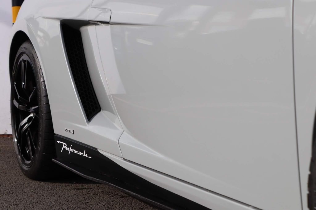 Lamborghini Gallardo 5.0 V10 Spyder EGear 4WD Euro 4 2dr