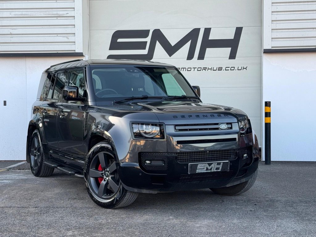 Land Rover Defender 110 3.0 D300 MHEV X-Dynamic HSE Hard Top SUV Auto 4WD MWB Euro 6 (s/s) 5dr