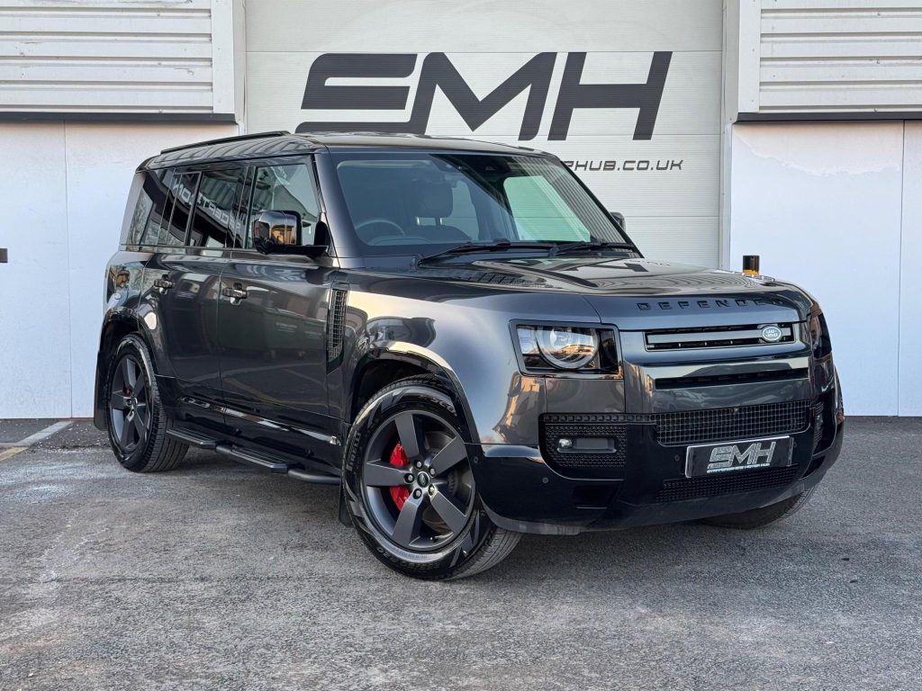 Land Rover Defender 110 3.0 D300 MHEV X-Dynamic HSE Hard Top SUV Auto 4WD MWB Euro 6 (s/s) 5dr