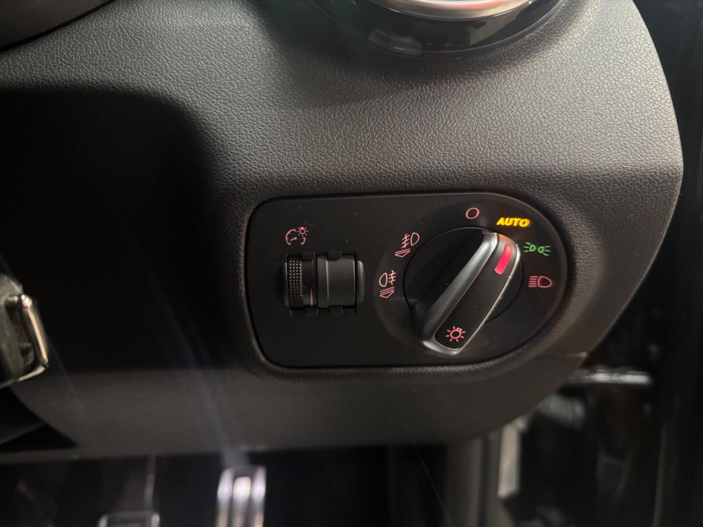 Audi A1 1.4 TFSI CoD S line Euro 6 (s/s) 3dr